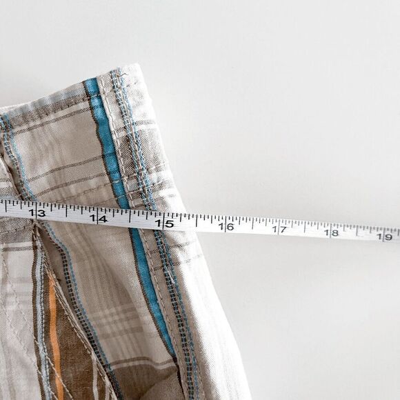 Levi's Mens Shorts Authentic Red Tab Plaid Pattern Zip Casual Multicolored Sz 31 - Picture 7 of 9